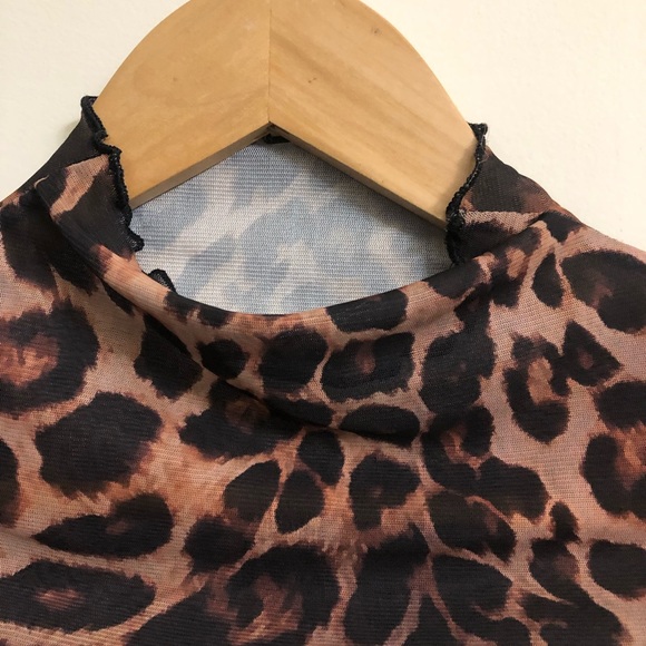 Sheer animal print short sleeve tee - Picture 3 of 4